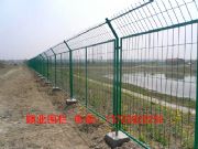 公路护栏网，铁丝网，隔离栅